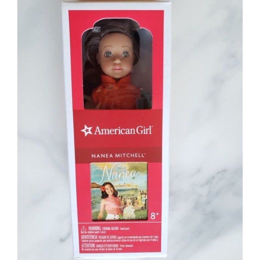 American Girl mini Doll Nanea & book | adorable and perfect little gift